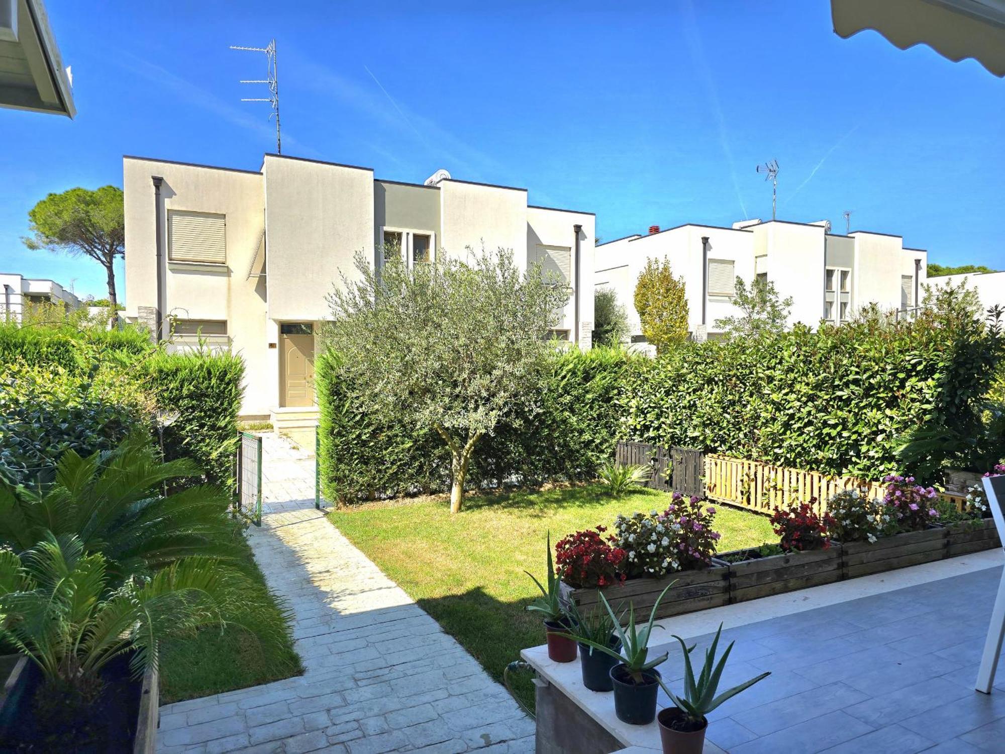 Modern Villas At Perla Resort Durres Exterior photo