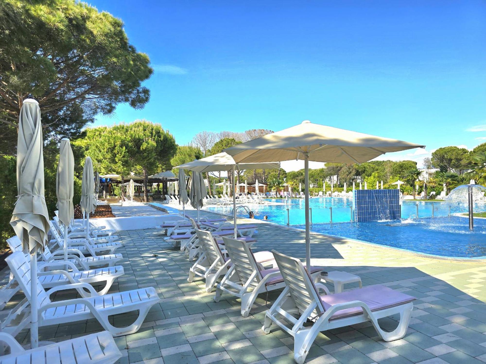 Modern Villas At Perla Resort Durres Exterior photo